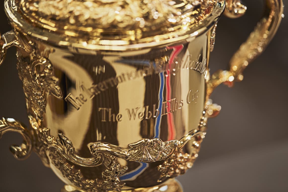 A LOUIS VUITTON PARABENIZA O VENCEDOR DA COPA DO MUNDO DE RUGBY